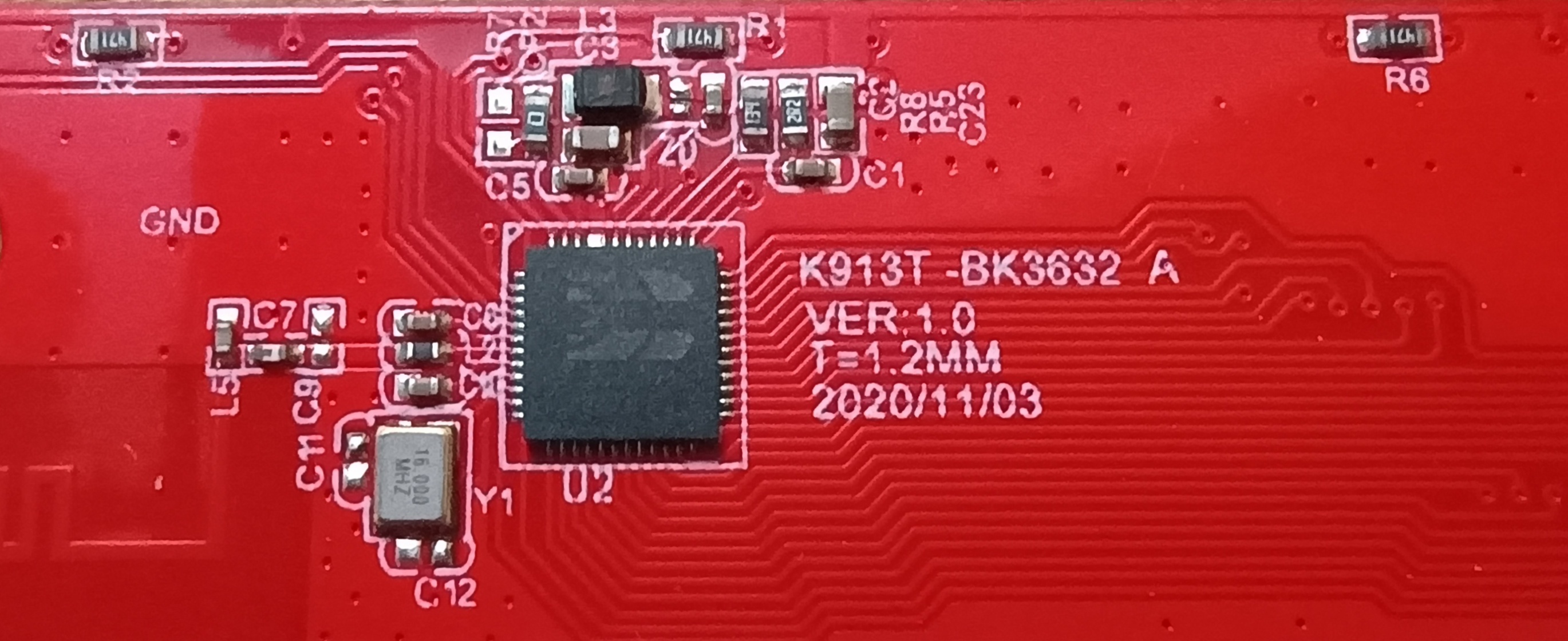 Closeup of the Portronics Bubble 2 keyboard circuit board marked K913T-BK3632